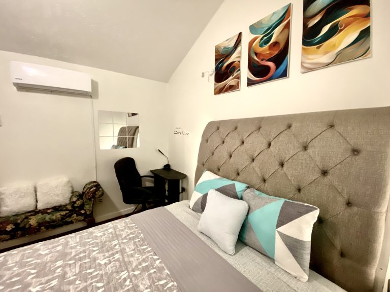 cozy studio off highway 55 in jackson, mississippi